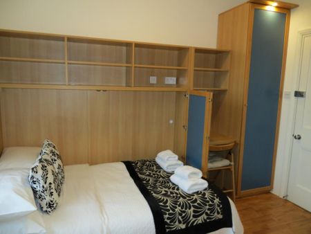 Flat 316 Fulham Palace Road, Fulham W6 9HH - Photo 5