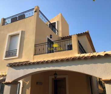 THREE-BEDROOM VILLA – ALICANTE - Photo 3