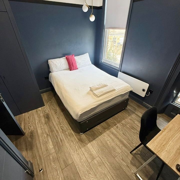 Room in a Shared Flat, Alfred Road, W3 - Photo 1