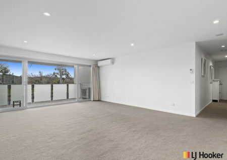 Experience Modern Comfort and Unmatched Convenience - Photo 2