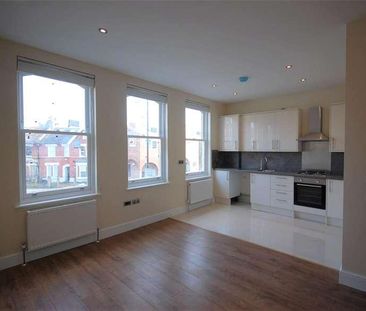 Ferme Park Road, Stroud Green, London, United Kingdom, N4 - Photo 2