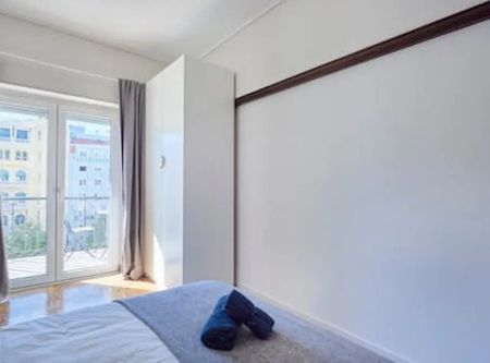 Avenida da República, Lisbon, Lisbon 1050-197 - Photo 4