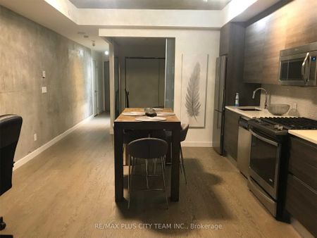 One Eleven Condos and Lofts - Photo 4