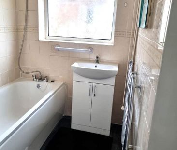 3 bedroom detached house to rent - Photo 5