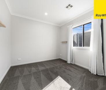 146 Oxalis Crescent, Tralee NSW 2620 - House For Rent | Domain - Photo 4