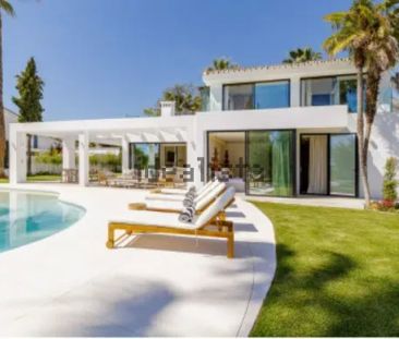 Alquiler de casa o chalet independiente en Calle Bobadilla, 13 - Photo 1