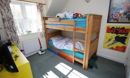 Moatfields, Colchester - Photo 2