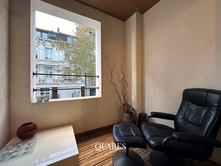 Gerenoveerd 2 slaapkamer appartement (ca. 81m²) met terras - Photo 4