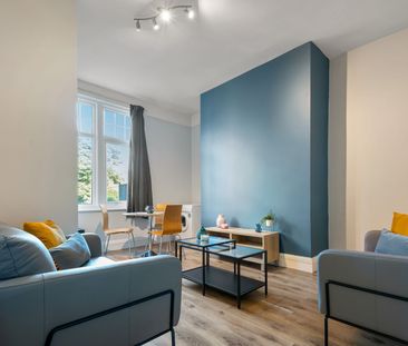 16 HEADINGLEY LANE Leeds - LS6 2AS - Photo 1