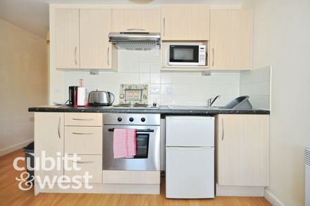 1 bedroom studio to rent - Photo 4