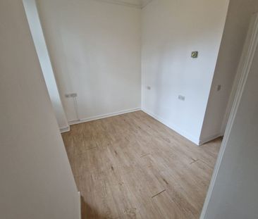 1 Bed Flat, Godfrey Road, M6 - Photo 3