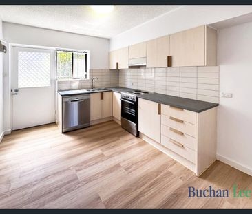 Magnificent unit in Kensington! - Photo 6