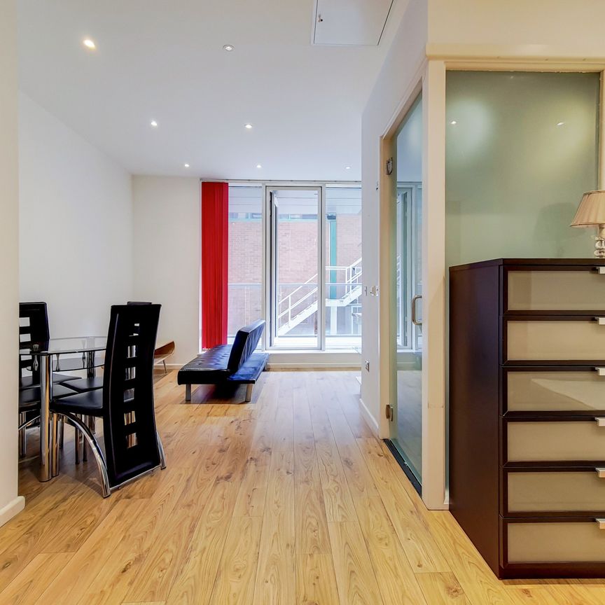 Millharbour, London, E14 9HB - Photo 1
