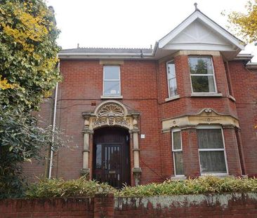 Portland House Grosvenor Road, SO17 - Photo 4