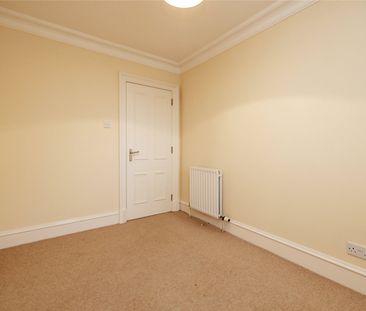 3 bedroom apartment to rent - Photo 4