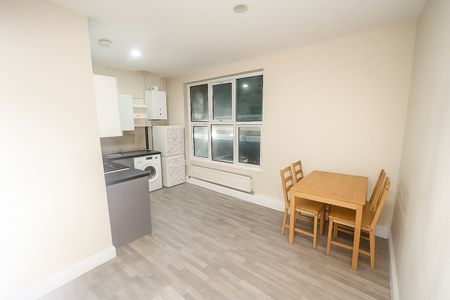 3 Bed Flat, Church Road, E10 - Photo 3