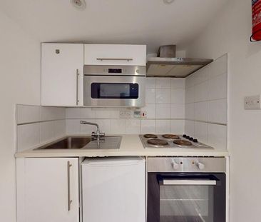 Studio to rent - Photo 6