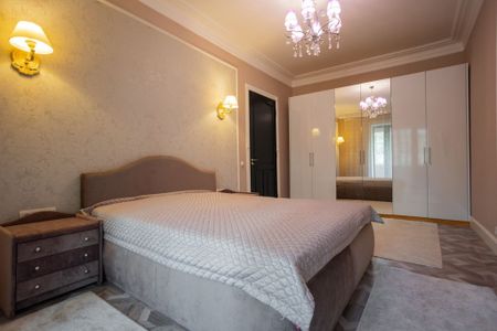 Inchiriez apartament cu 2 camere in zona Aeroport - Fotografie 2