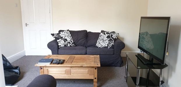 5 bedroom terraced house to rent - Photo 1