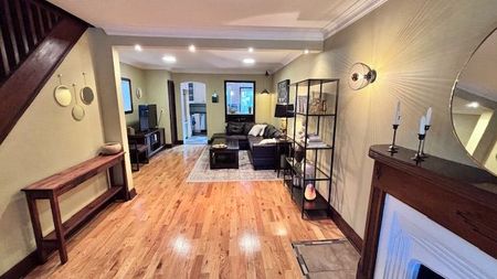 For Lease - 457 Mortimer Avenue Unit# Main & 2nd Floors, Toronto, Ontario - Photo 2