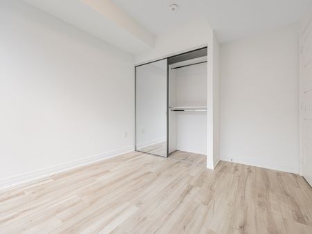 For Lease - 333 Sunseeker Avenue Unit# 426, Innisfil, Ontario - Photo 4