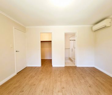Spacious Living in Harrisdale SHS Catchment - Photo 6