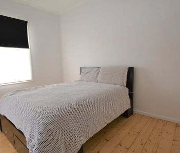 For Rent - Renovated 3-Bedroom Home in Deer Park - Photo 2