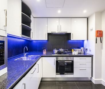 2 bedroom apartment to rent - Photo 4