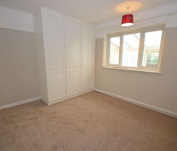 2 bedroom detached bungalow to rent - Photo 4