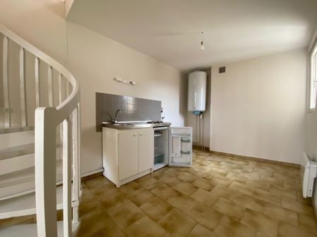 Location Appartement 2 pièces 36m² SAUMUR 49400 - Photo 2