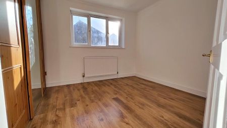 3 bedroom detached house to rent - Photo 5