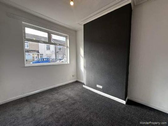 3 bedroom property to rent in Grimsby - Photo 1