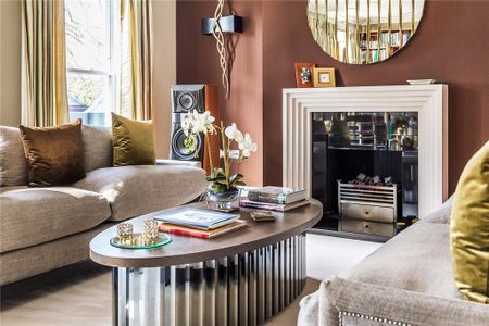 5 bedroom semi-detached house to rent - Photo 4