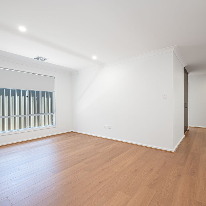 18 Oceanic Crescent, Waitpinga SA 5211 - House For Rent | Domain - Photo 1