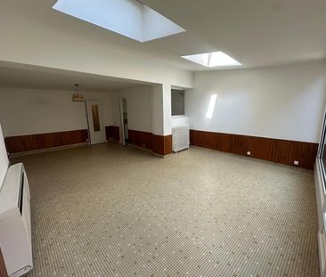 Location Appartement 2 pièces 63m² CHERBOURG OCTEVILLE 50100 - Photo 2