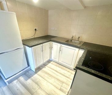 Weston Grove Road, Woolston, SO19 - Photo 3