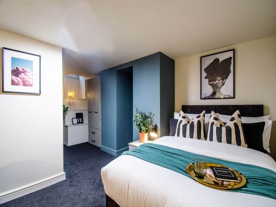 Sunny Grove (room 1), Morley, Leeds - Photo 1