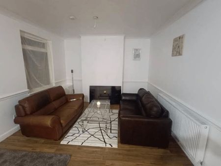 Room in a Shared House, Norway Street, M6 - Photo 3