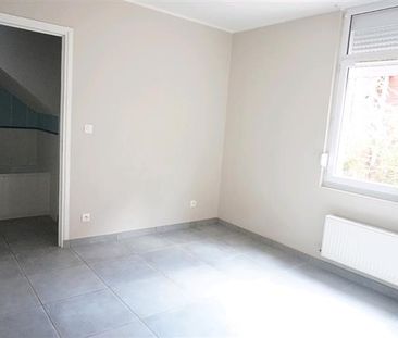 T2 BIS situé rue Caumartin dans une copropriétée neuve et calme. ré... - Photo 4