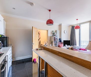 Flat to rent - Station Road, West Wickham, BR4 - Photo 5
