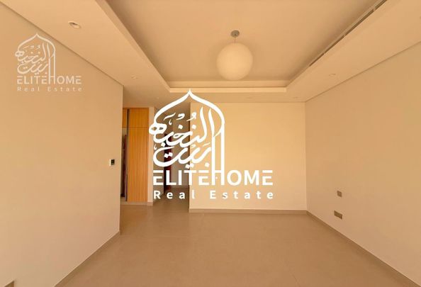 Brand New Villa | 4BR + Majlis | Luxury - Photo 1