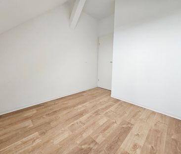 Großzügige 4,5 Zimmer Wohnung komplett renoviert - Photo 1