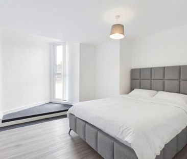 3 bedroom apartment to rent - Photo 4