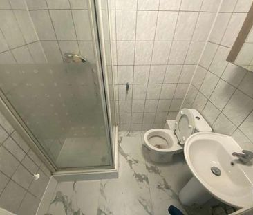 Winvale, Slough, Slough, SL1 - Photo 6