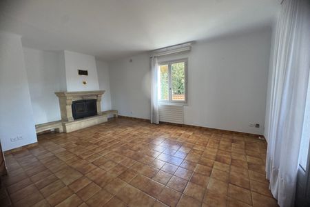 LUYNES CENTRE VILLAGE MAISON 200M² PISCINE PROX IBS - Photo 3