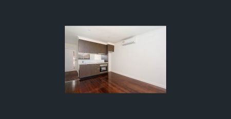 Comfort, Convenience and Courtyard Living - Photo 5