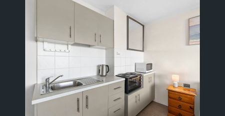 Furnished Studio with Water Views - Photo 4