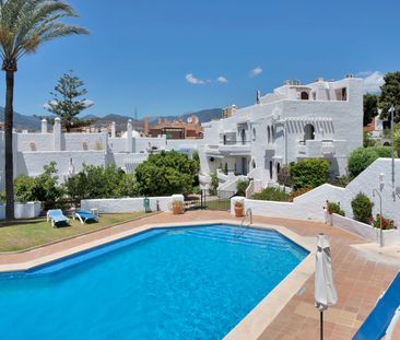 Duplex en alquiler en Nueva Andalucia, Marbella - Photo 1