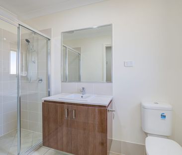 Family Home In Highlands Estate! - Photo 2