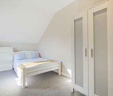 5 bedroom flat to rent - Photo 5